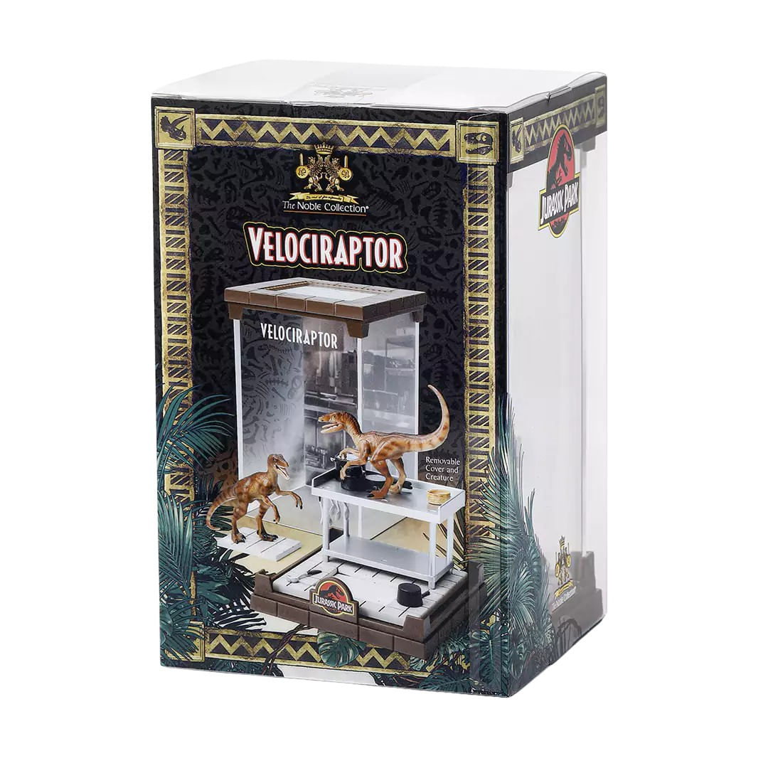 Figurina de colectie Jurassic Park IdeallStore®, Lab Velociraptors, 18 cm, suport sticla inclus - 3 | YEO