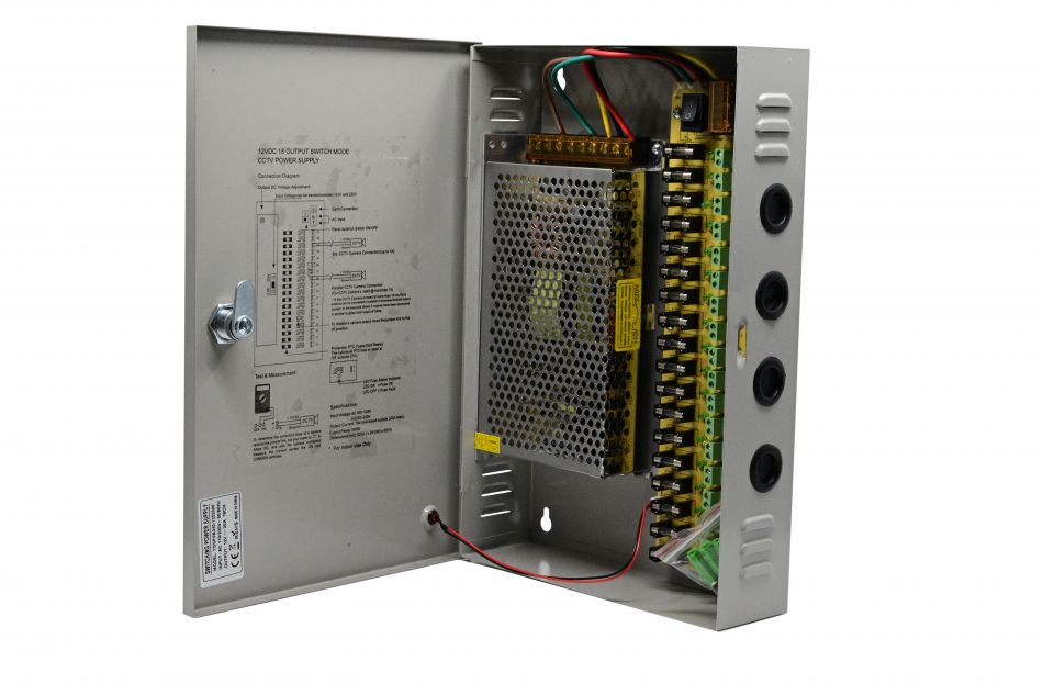 Sursa alimentare YDS 12 V 20 A in cutie metalica cu18 iesiri partajate si cheie