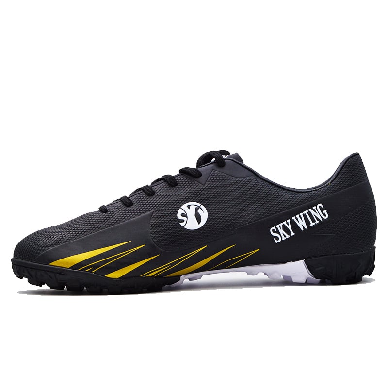 Ghete de fotbal SKY WING, pentru teren sintetic, cusute, 258 grame, culoare negru