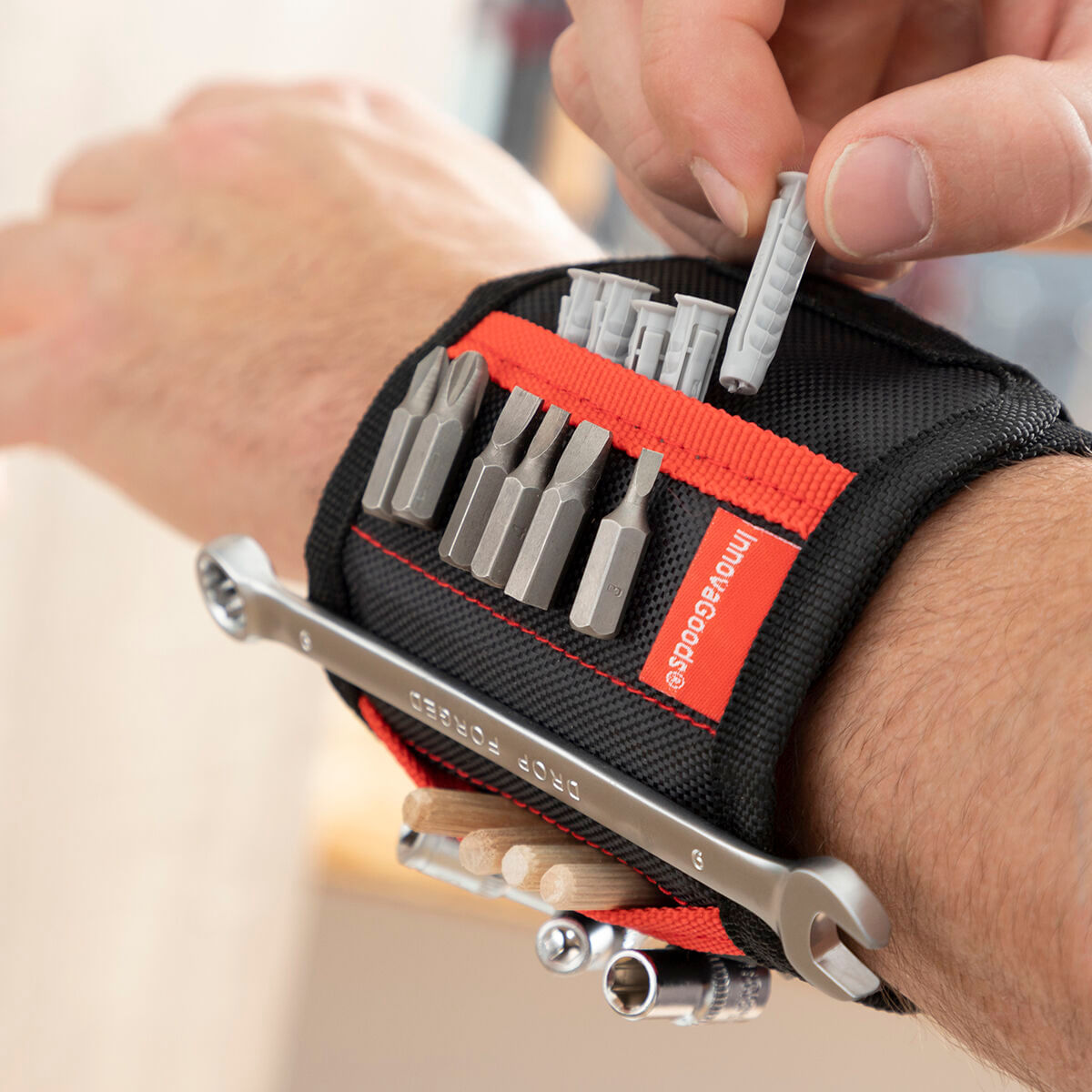 Bratara magnetica pentru bricolaj WrisTool InnovaGoods