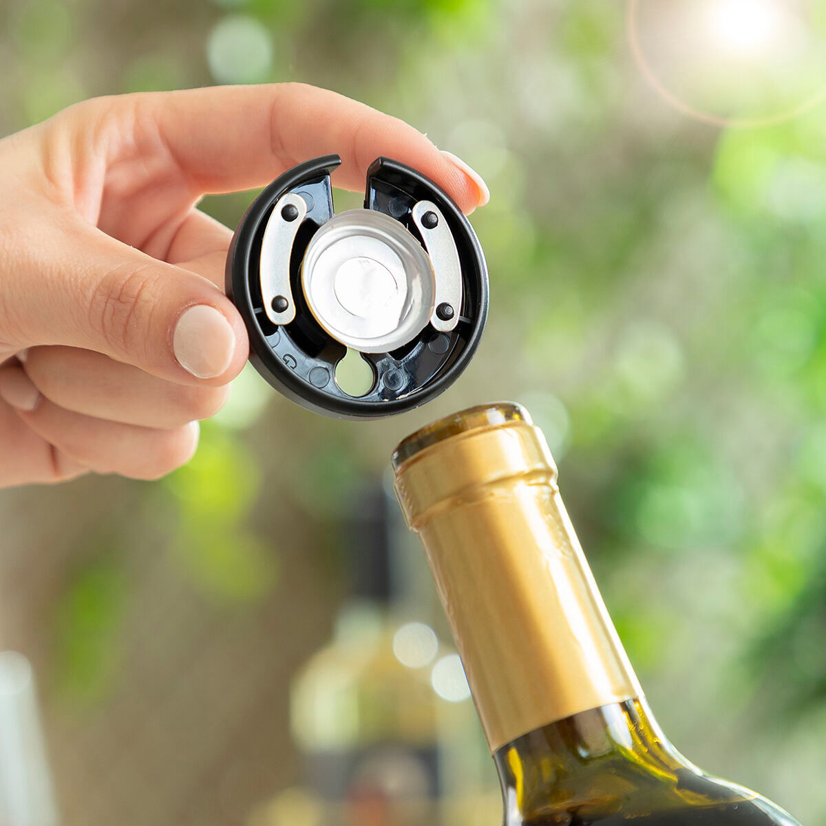 Tirbuson electric cu accesorii pentru vin Corking InnovaGoods - 5 | YEO