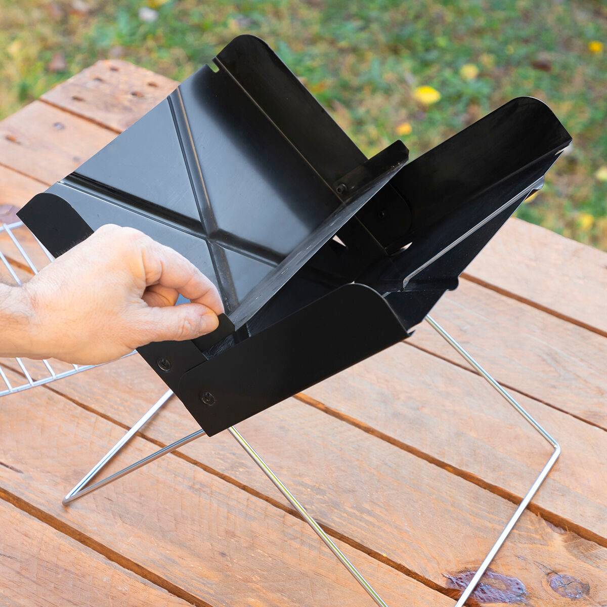 Mini gratar portabil pliabil pentru carbune Foldecue InnovaGoods - 5 | YEO