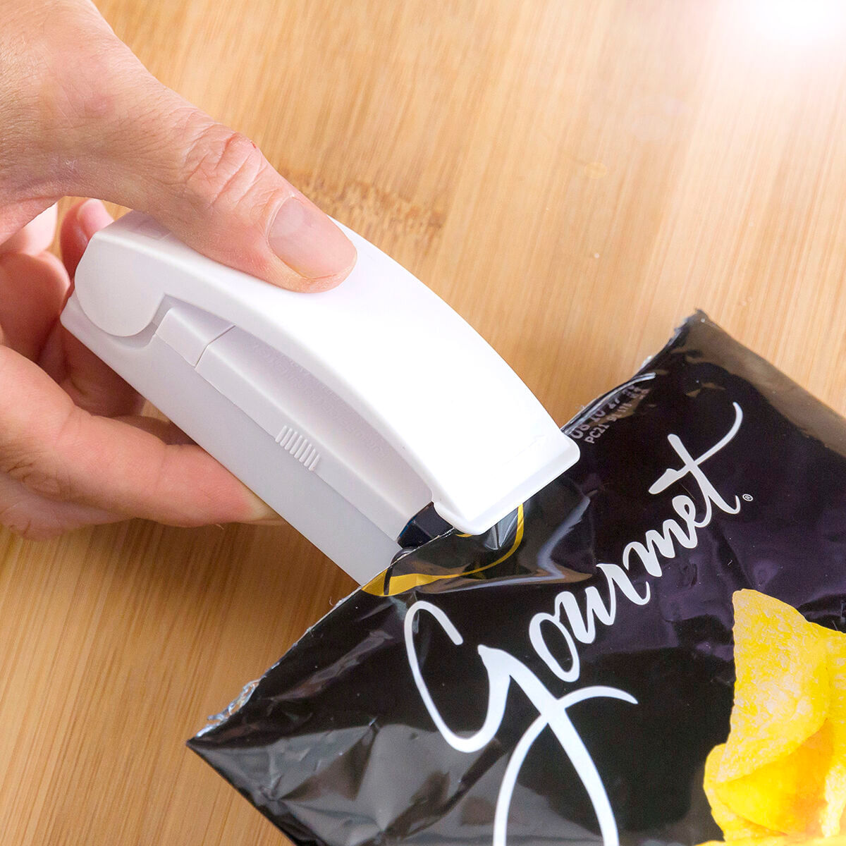 Sigilator de saci cu magnet pentru frigider Magseal InnovaGoods