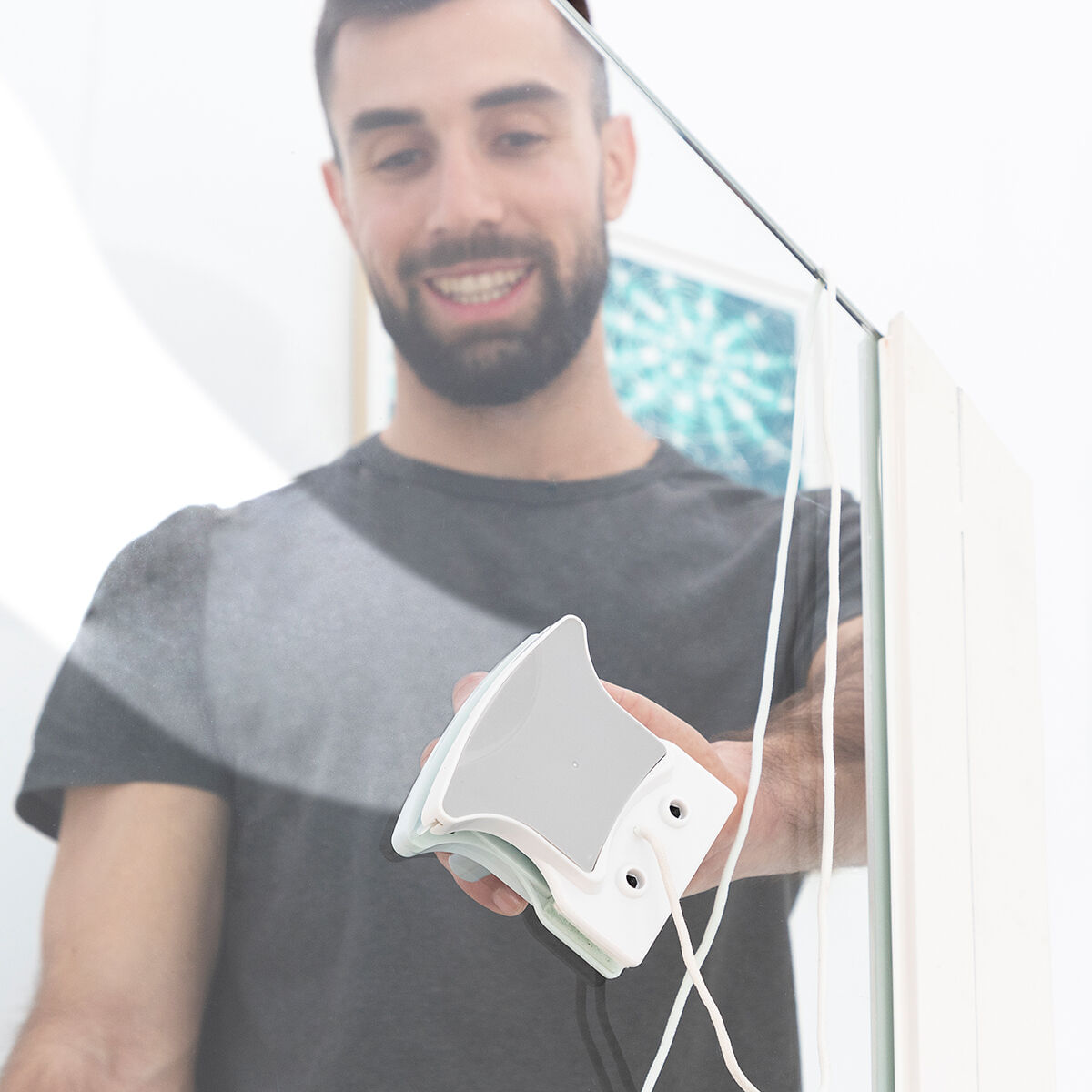 Curatator Magnetic pentru Sticla Magly InnovaGoods