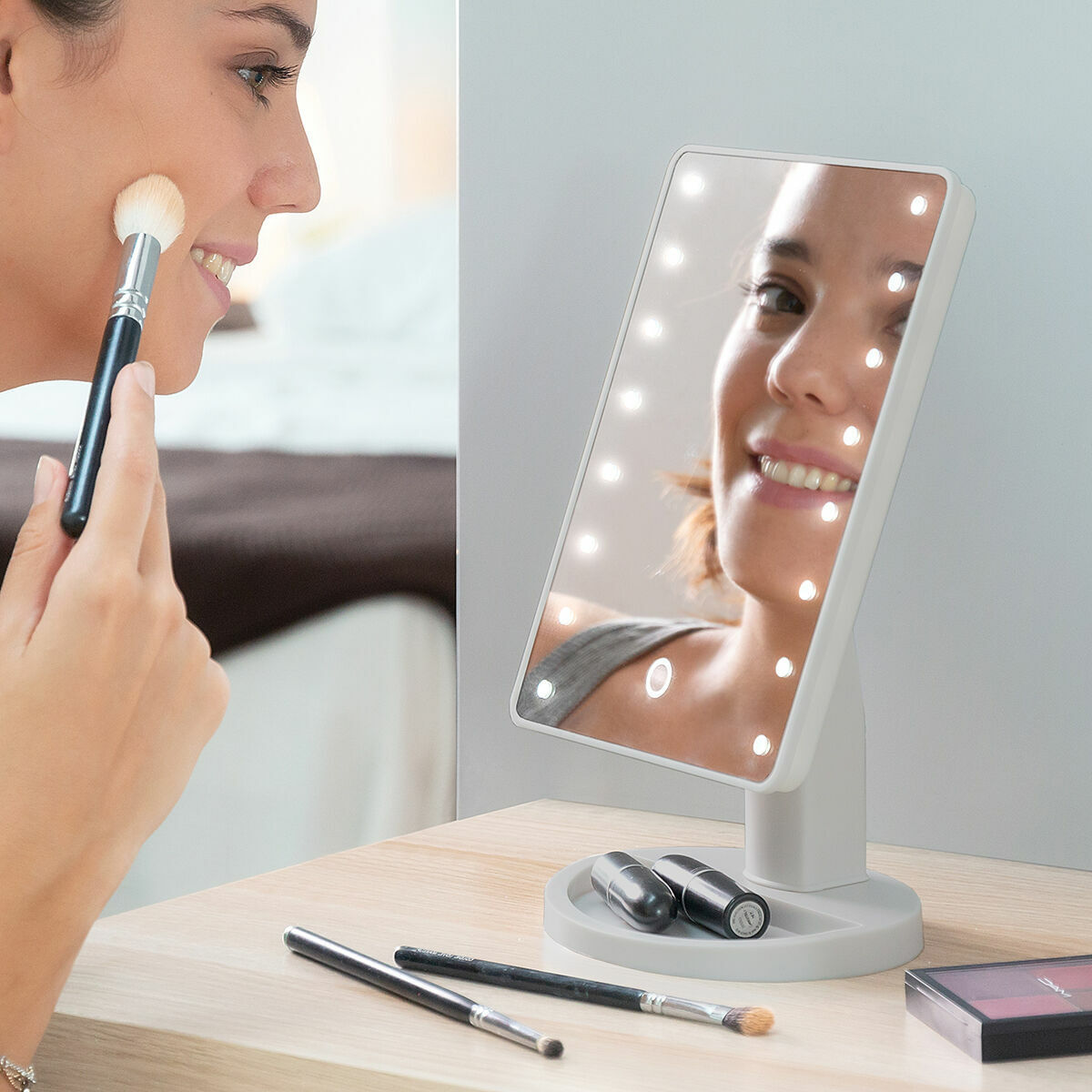 Oglinda LED Tactila de Birou Perflex InnovaGoods