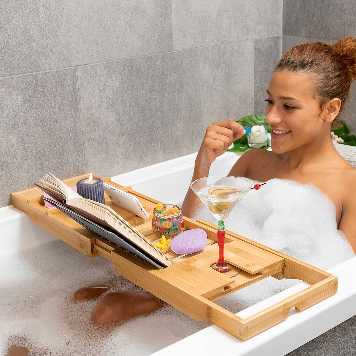 Tava extensibila pentru cada de baie din bambus Trayth InnovaGoods