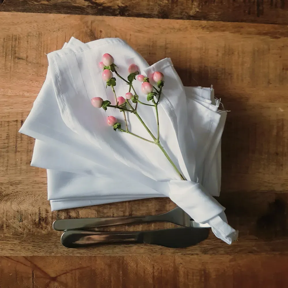 Set 50 Servete de masa Kotonia Home - 35x45 cm, Damasc cu dungi de 1 cm, 100% bumbac, alb