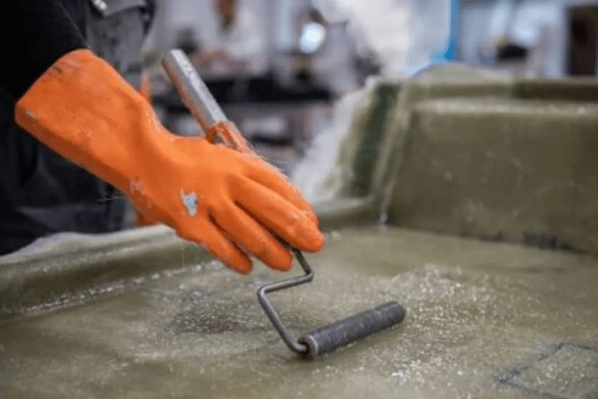 Rasina poliesterica cu intaritor inclus pentru reparatii ambarcatiuni, tinichigerie auto, moto, cisterne, bazine - 2 | YEO