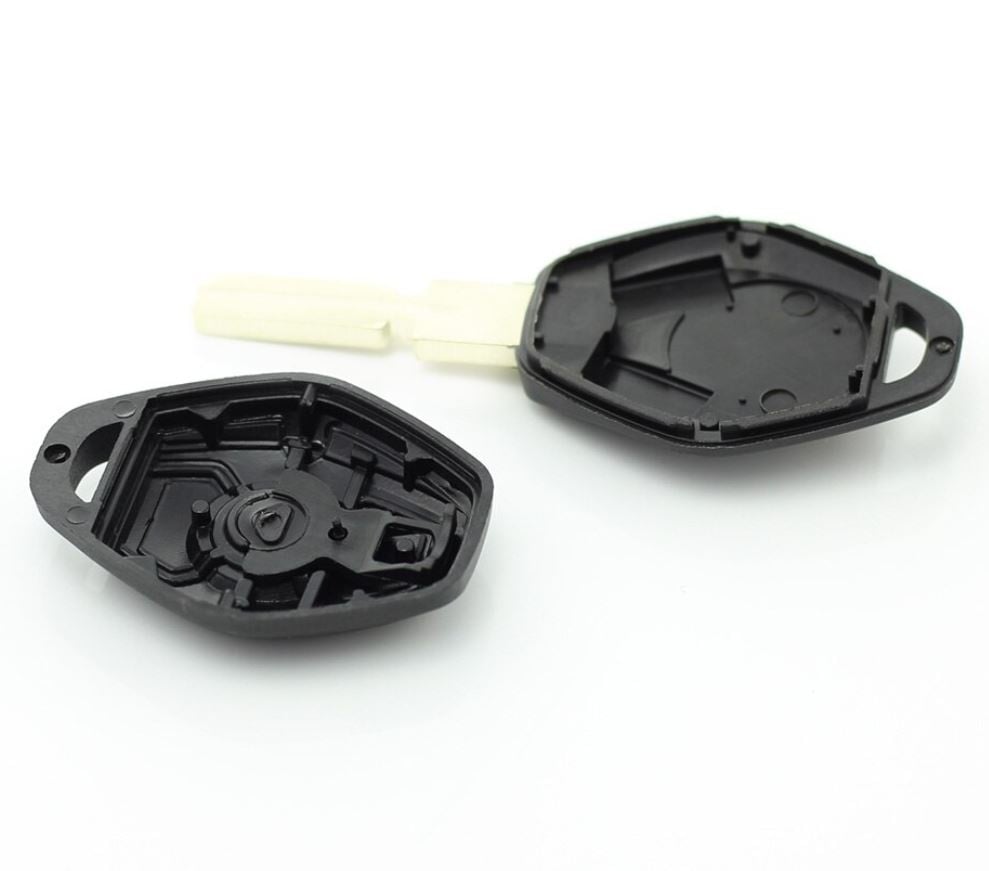 Carcasa cheie auto Techstar cu 3 butoane si lama 4 piste pentru BMW – compatibila E46, E39, E60, X3, X5