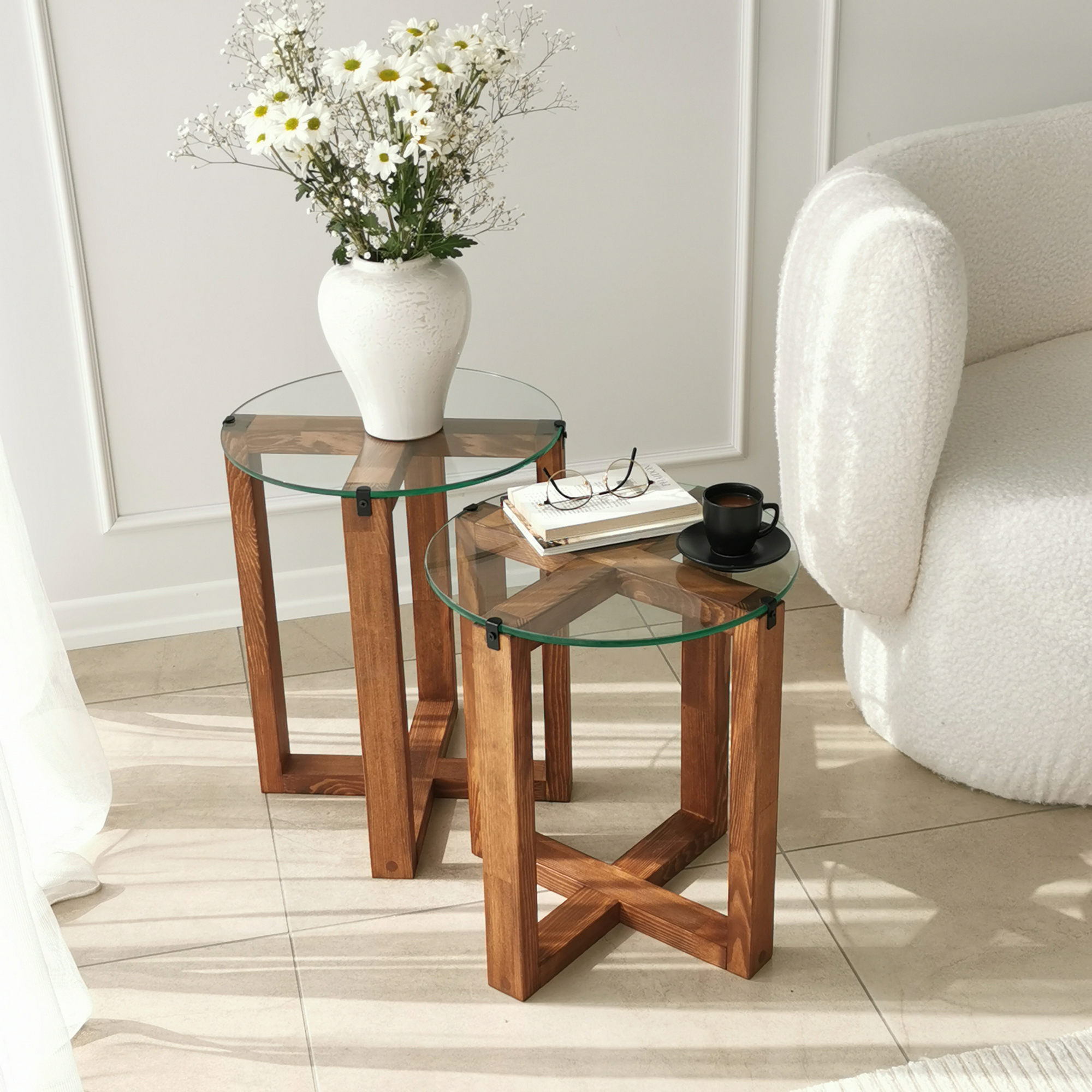 Set masute de cafea, Hanah Home, sticla calita si lemn masiv, nuc, diametru 40 cm, inaltime 45/50 cm — imaginea 6
