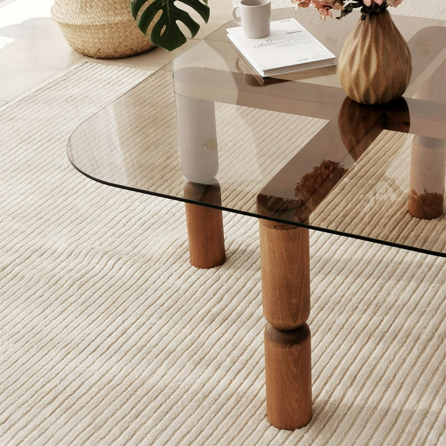 Masuta de cafea, Hanah Home, lemn masiv, sticla securizata, nuc, bronz, 80x80x40 cm — imaginea 6