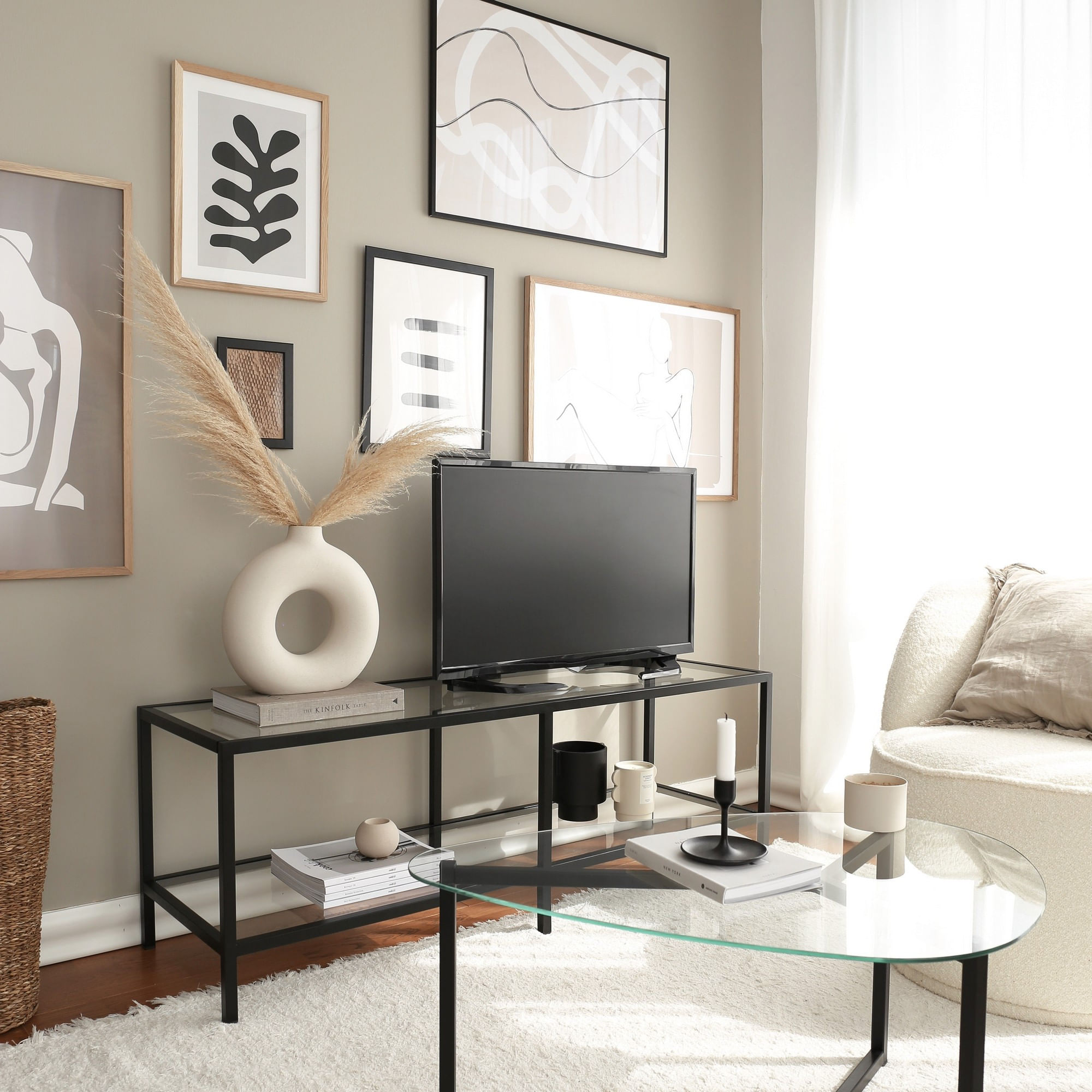 Comoda tv, Hanah Home, sticla securizata, metal, negru mat, 130x45x40 cm — imaginea 3