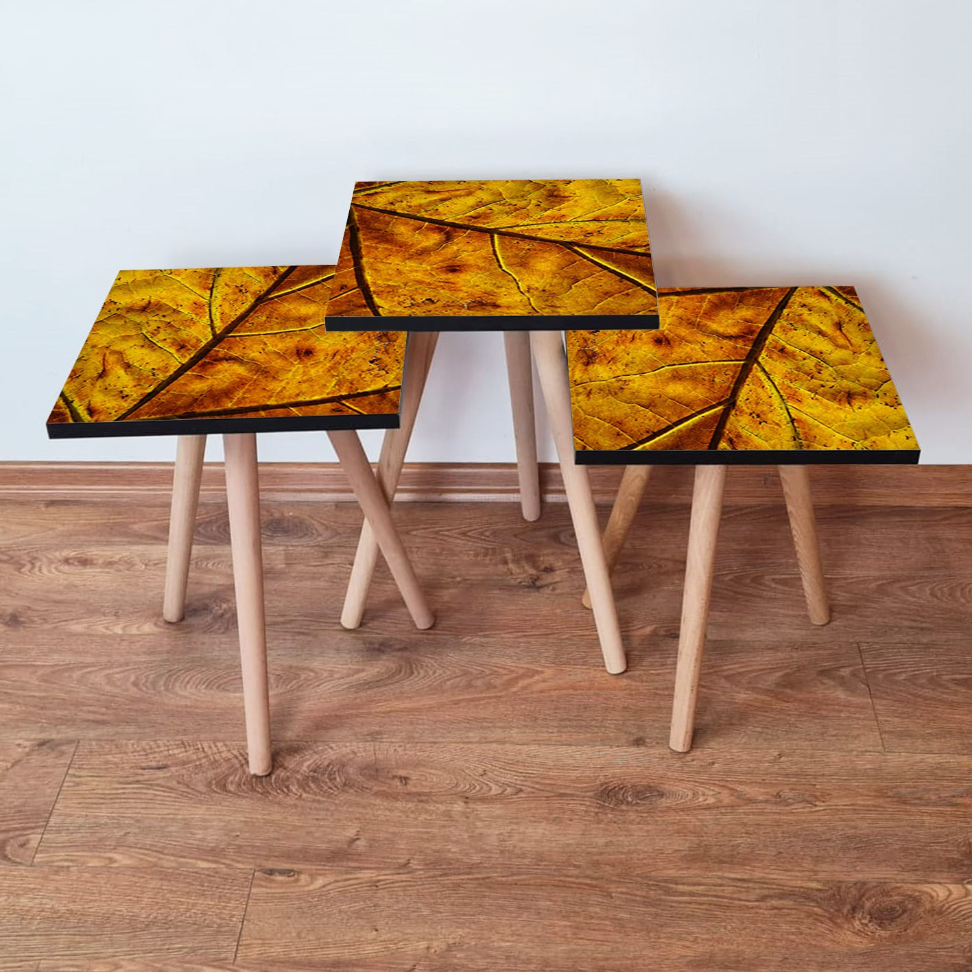 Set masute de cafea, Hanah Home, mdf, galben maro, picioare lemn fag, 35x35x52 cm