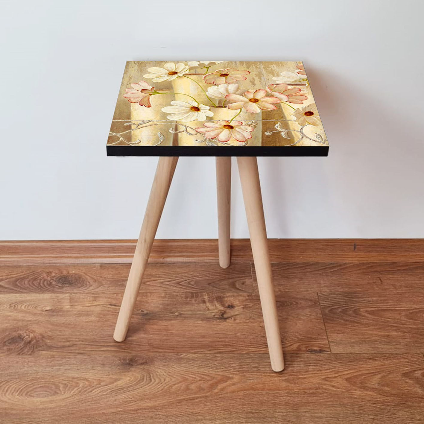 Masuta laterala, Hanah Home, mdf, crem, galben, verde, rosu, picioare lemn fag, 35x35x42 cm