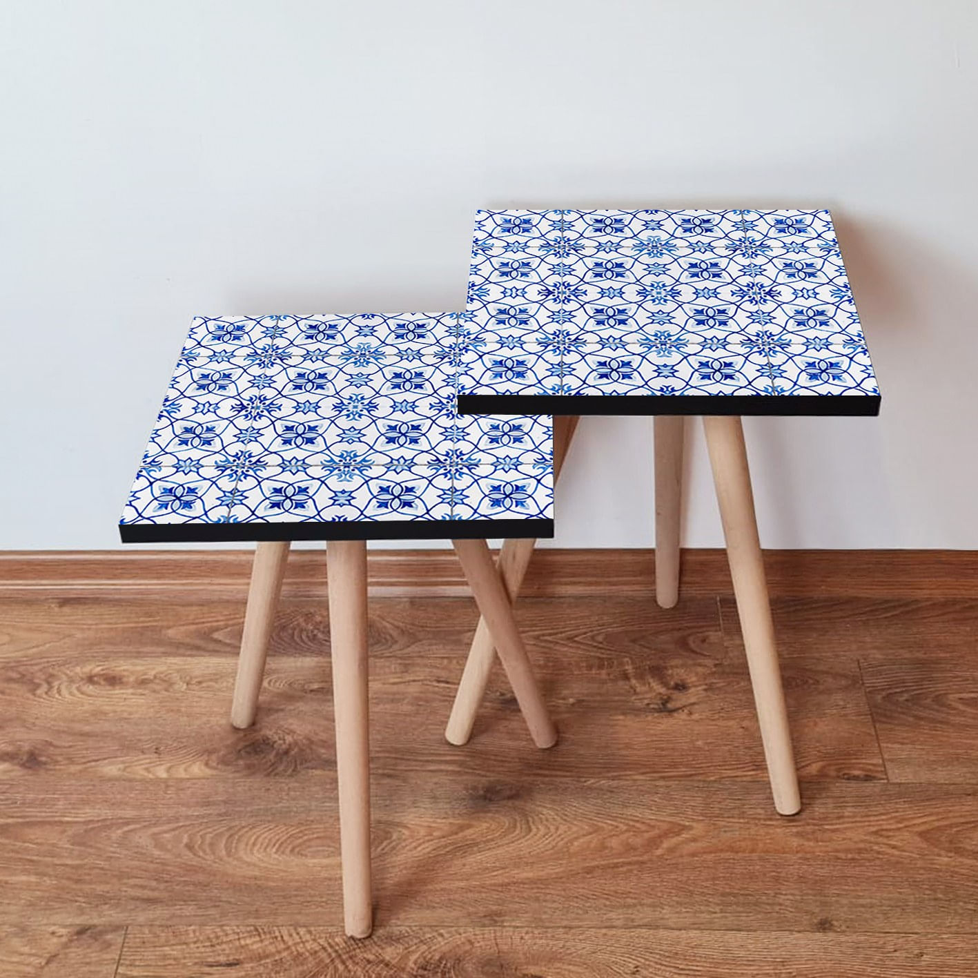Set masute de cafea suprapuse, Hanah Home, mdf, albastru marin si alb, 35x35x47 cm