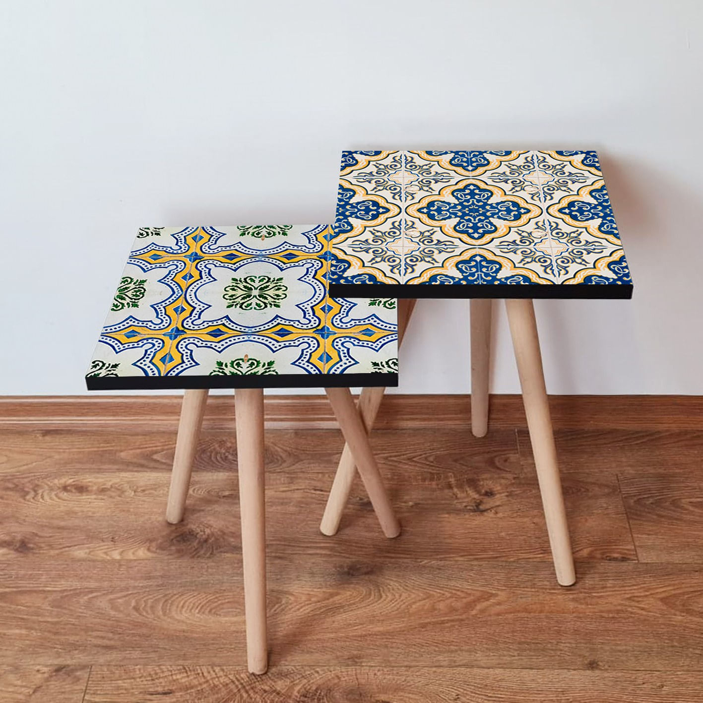 Set mese de cafea, Hanah Home, mdf, albastru marin galben verde alb, 35x35x47 cm, 2 piese