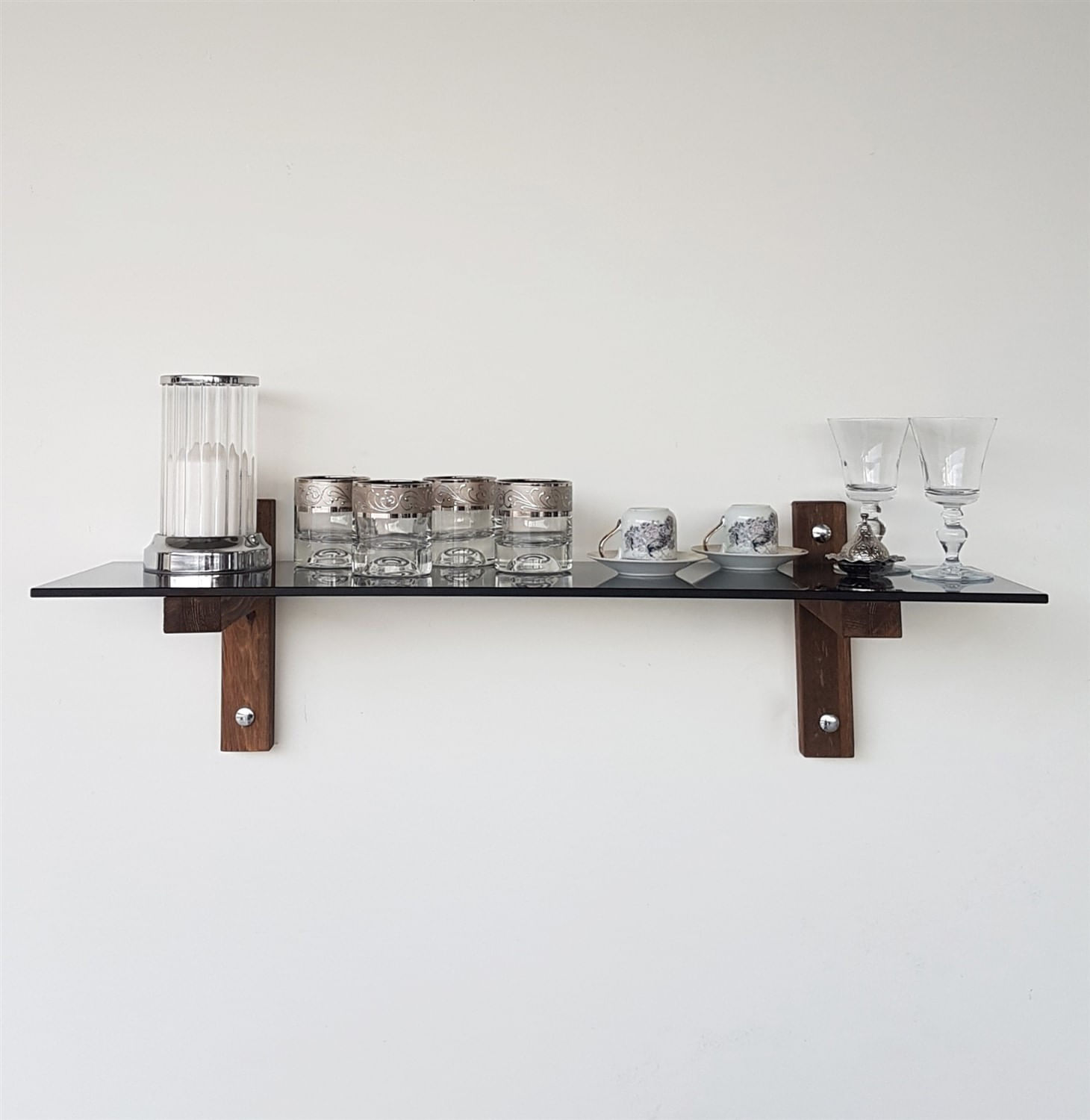 Raft de perete, Hanah Home, sticla calita, rama lemn masiv, nuc si fumuriu, 85x25x25 cm — imaginea 5