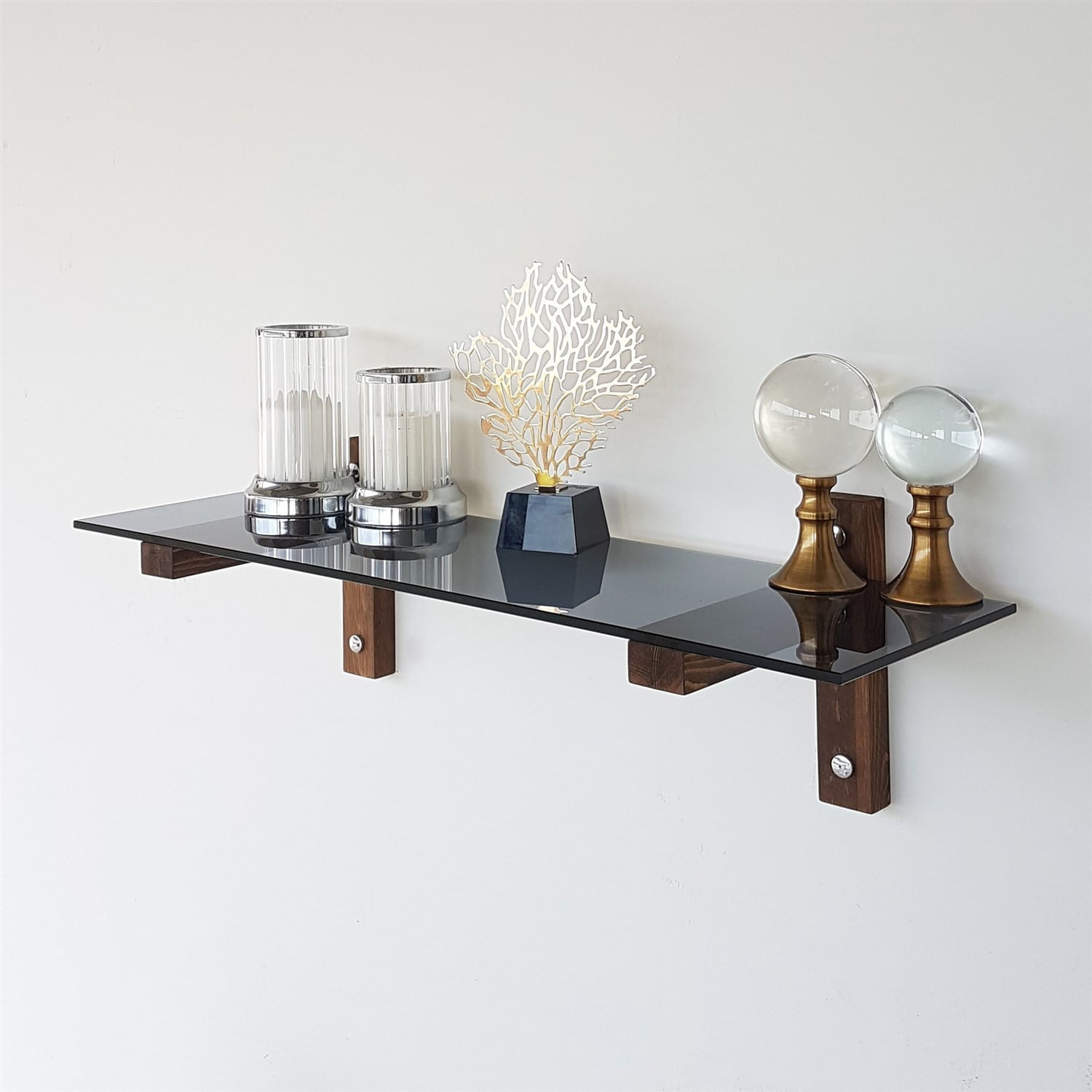 Raft de perete, Hanah Home, sticla calita, rama lemn masiv, nuc si fumuriu, 85x25x25 cm — imaginea 6
