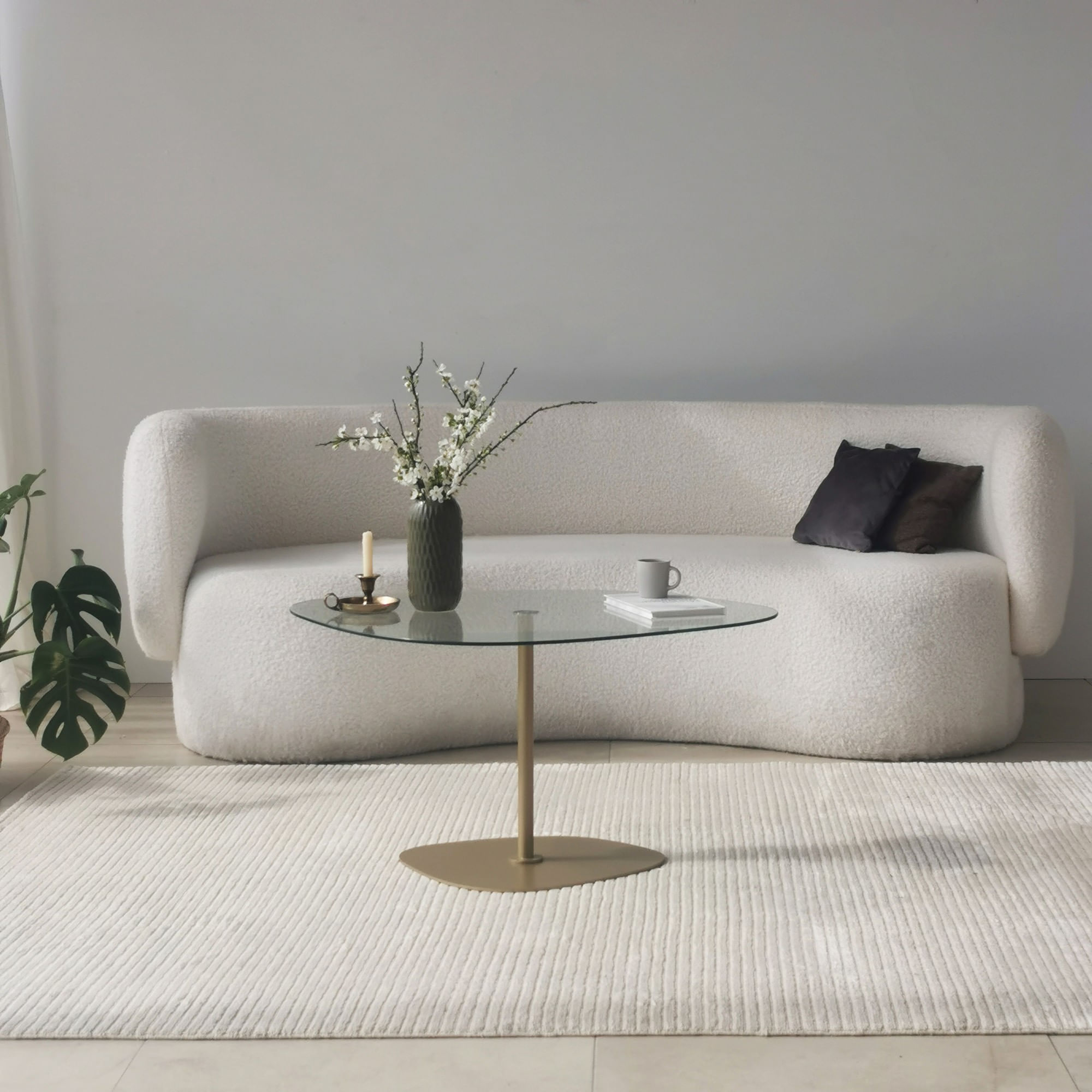 Masuta de cafea, Hanah Home, sticla securizata, transparent auriu, 85x67x40 cm — imaginea 4