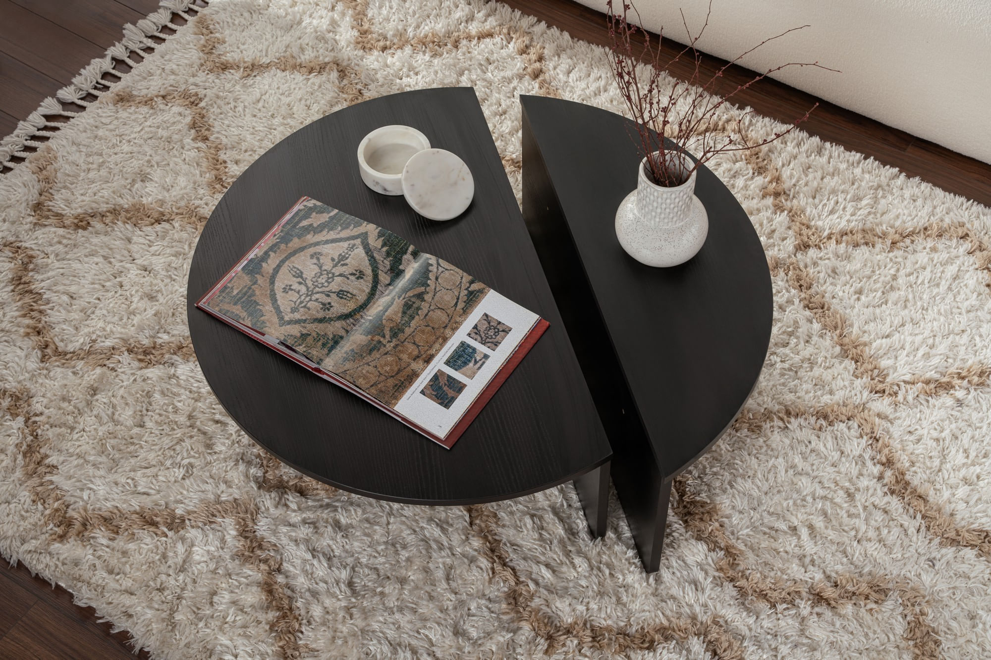 Masuta de cafea, Hanah Home, pal melaminat, lemn si negru, 90x30x60 cm