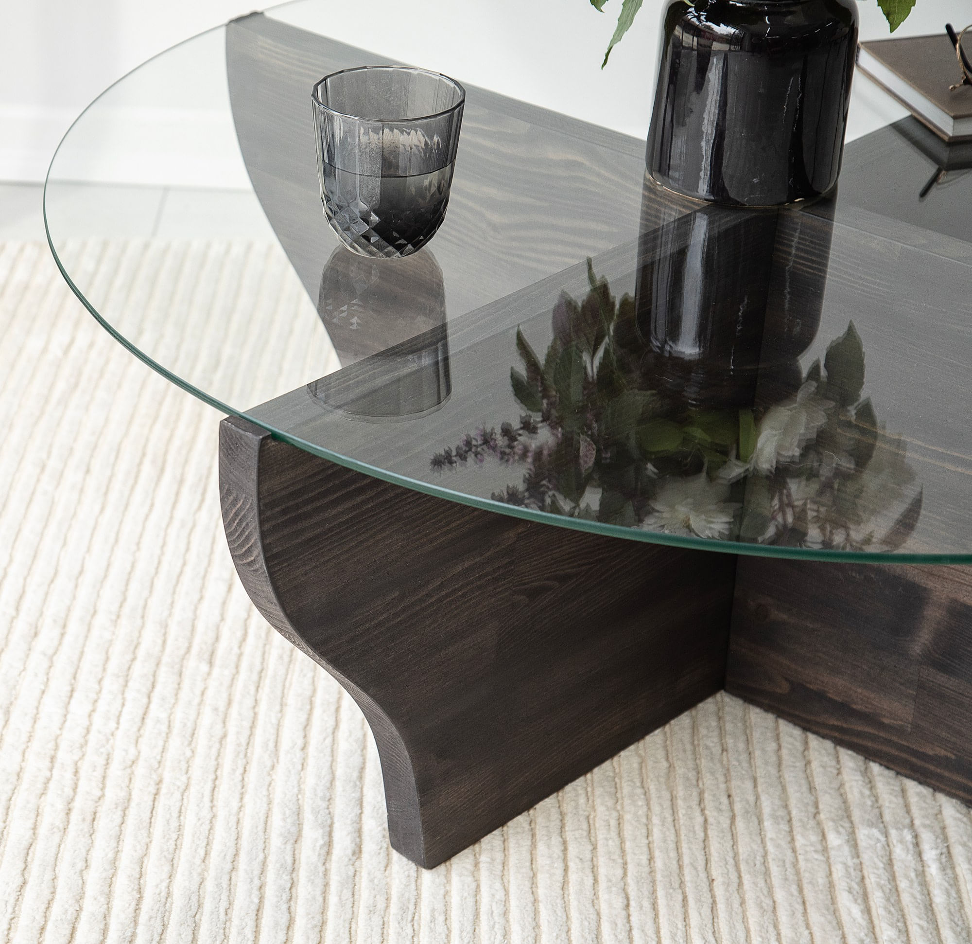 Masuta de cafea, Hanah Home, sticla securizata si lemn masiv, antracit, 92x92x36 cm