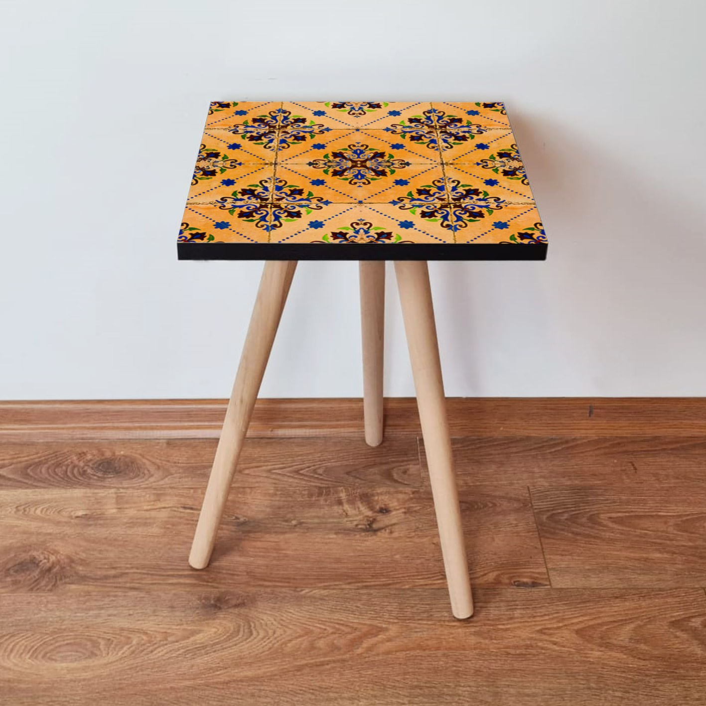Masuta de cafea, Hanah Home, mdf, portocaliu, 35x35x42 cm