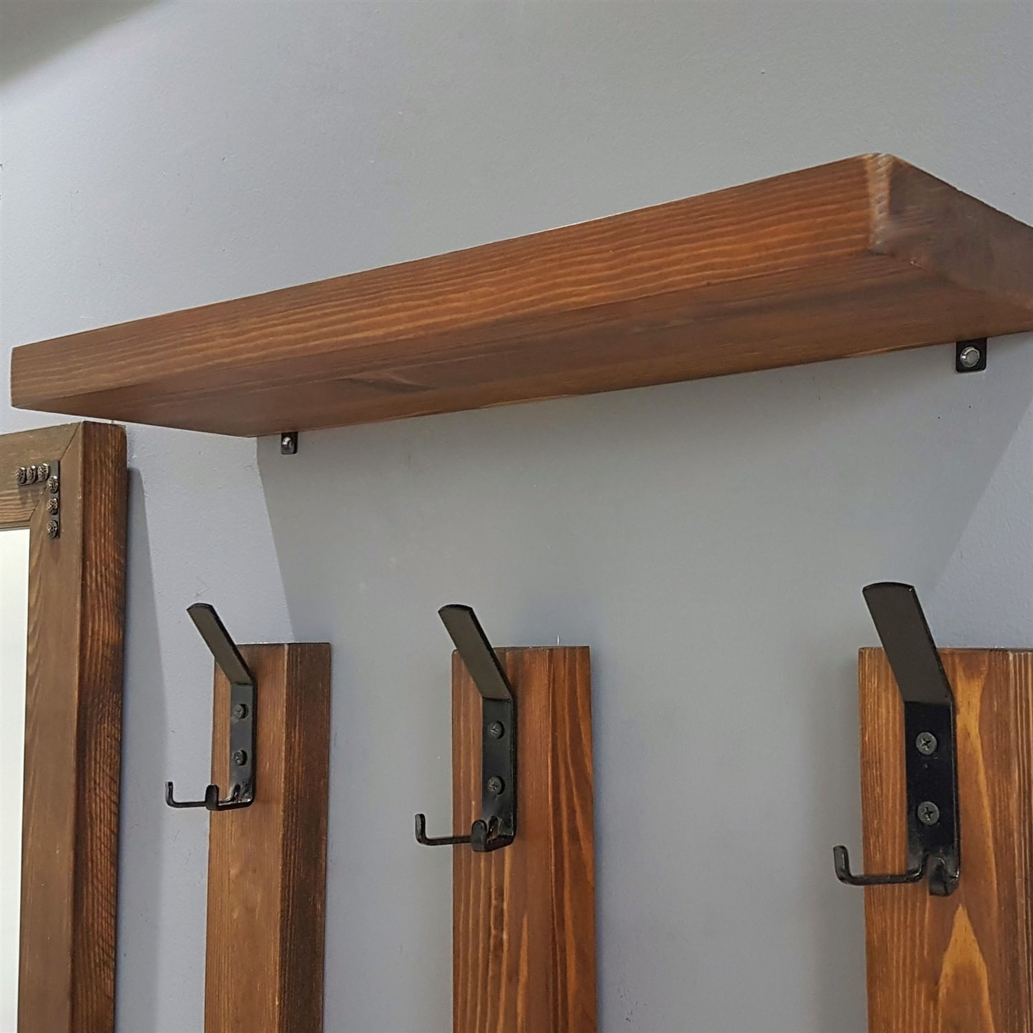 Cuier de perete, Hanah Home, lemn masiv de pin, nuc, 50x15x110 cm — imaginea 4