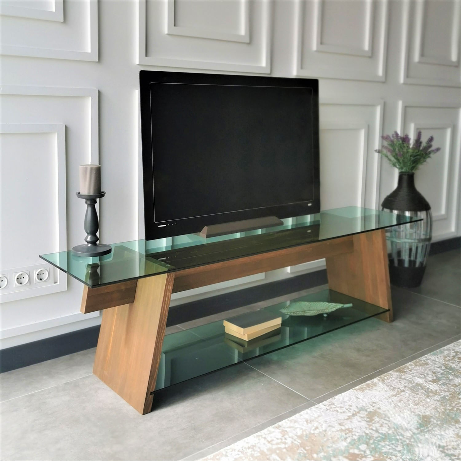 Comoda tv, Hanah Home, sticla securizata, lemn masiv de pin, nuc verde, 158x45x40 cm — imaginea 7