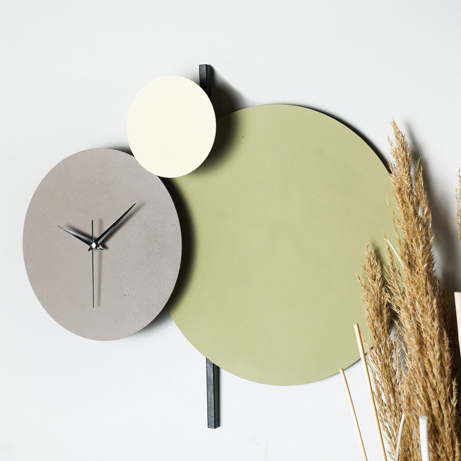 Ceas de perete decorativ, Wallxpert, metal, verde gri crem, 48x44 cm