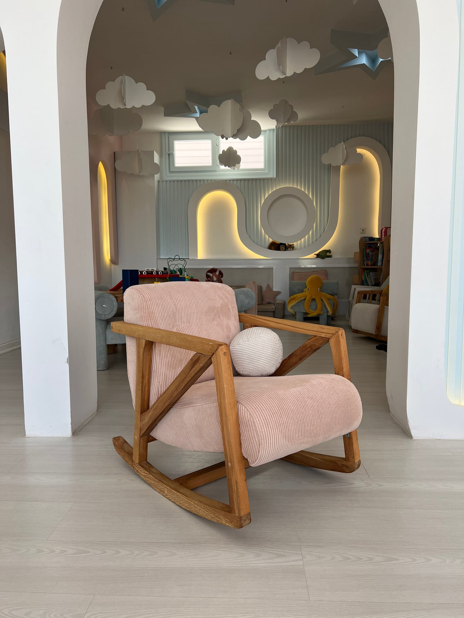 Fotoliu, Atelier Del Sofa, lemn de carpen, roz, 75x62x52 cm — imaginea 5