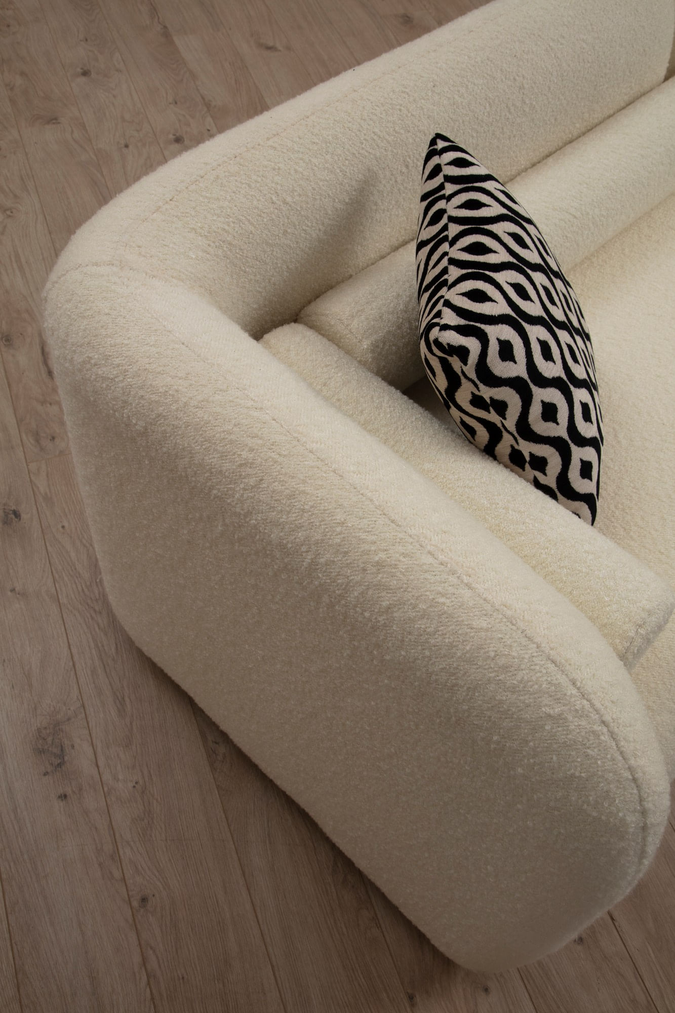 Canapea 2 locuri, Atelier Del Sofa, material textil crem, 190x74x90 cm, picioare lemn nuc — imaginea 4