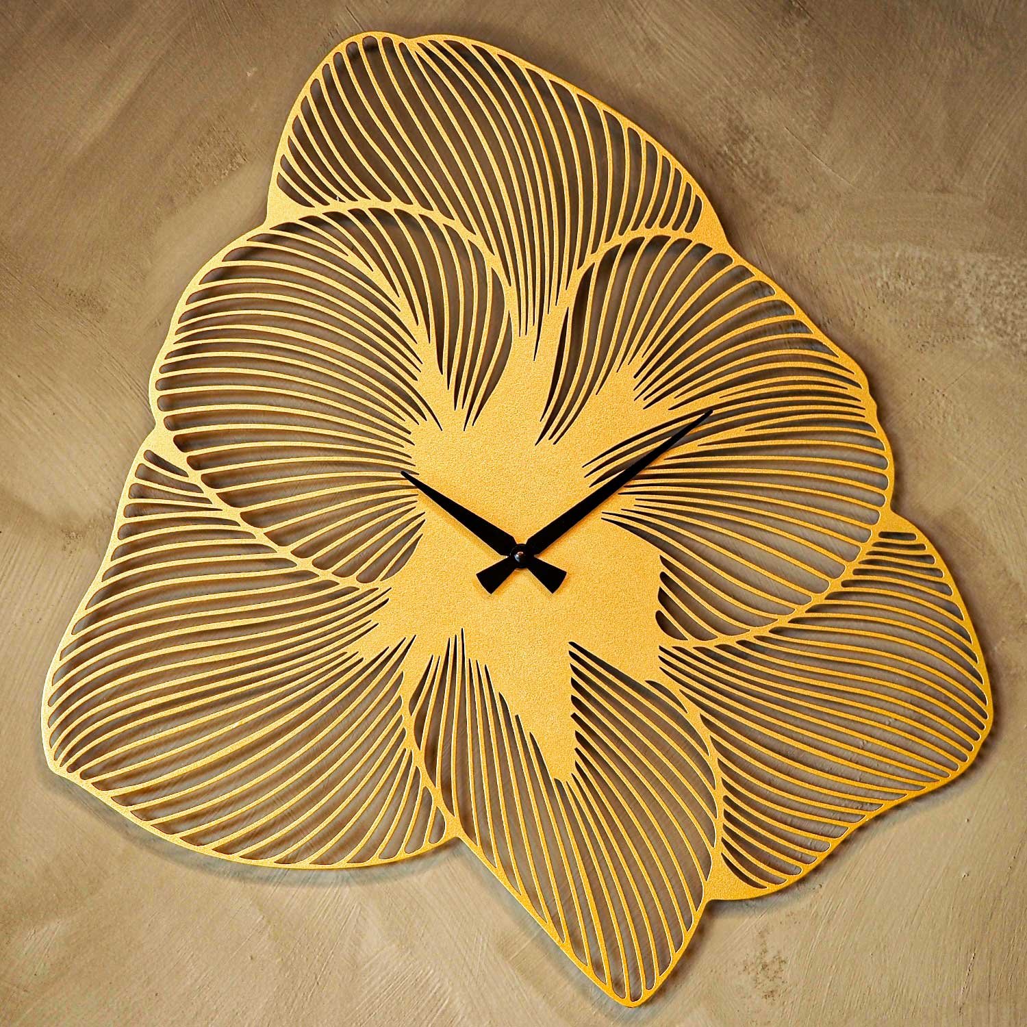 Ceas de perete decorativ, Wallxpert, otel, auriu, 70x70 cm