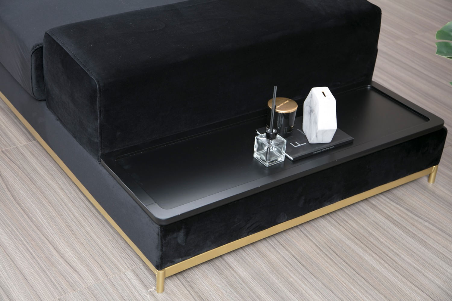 Canapea 4 locuri, Hanah Home, lemn fag si pal, negru auriu, 320x102x84 cm — imaginea 6