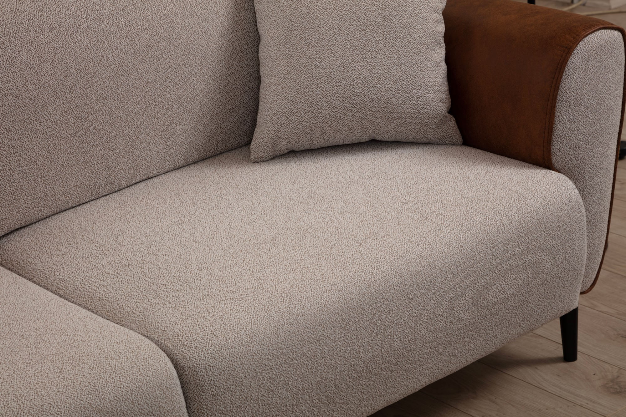 Canapea extensibila 3 locuri, Hanah Home, lemn fag, bej scortisoara, 215x85x85 cm — imaginea 6