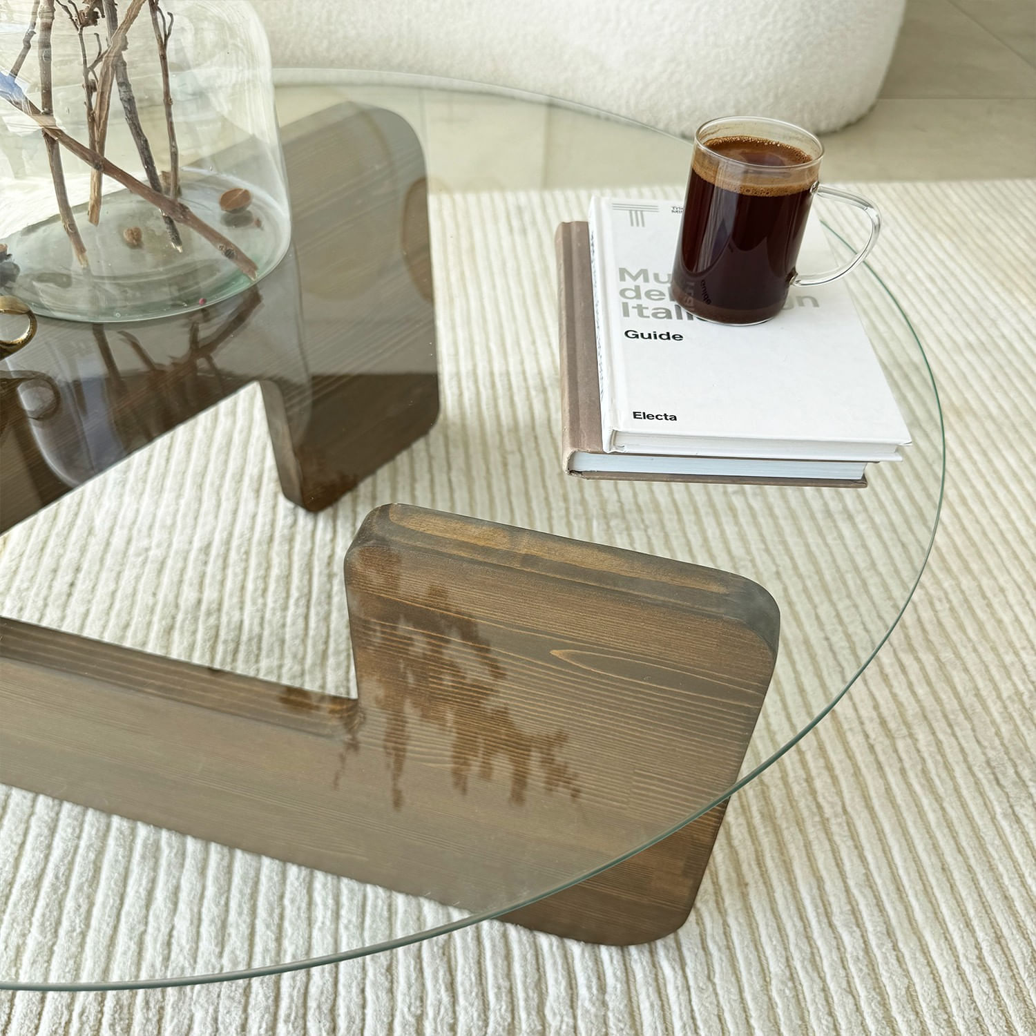 Masuta de cafea, Hanah Home, lemn masiv si sticla securizata, nuc si transparent, 75x75x35 cm — imaginea 6