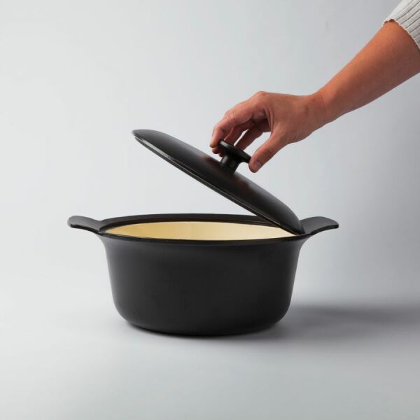 Cratita, 24 cm, 4.2L, capac, Fonta, Negru