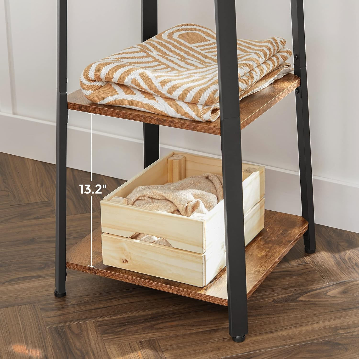 Cuier de haine cu 3 rafturi, suport cu carlige, din otel, 43x43x180 cm, stil industrial, maro rustic si negru — imaginea 7
