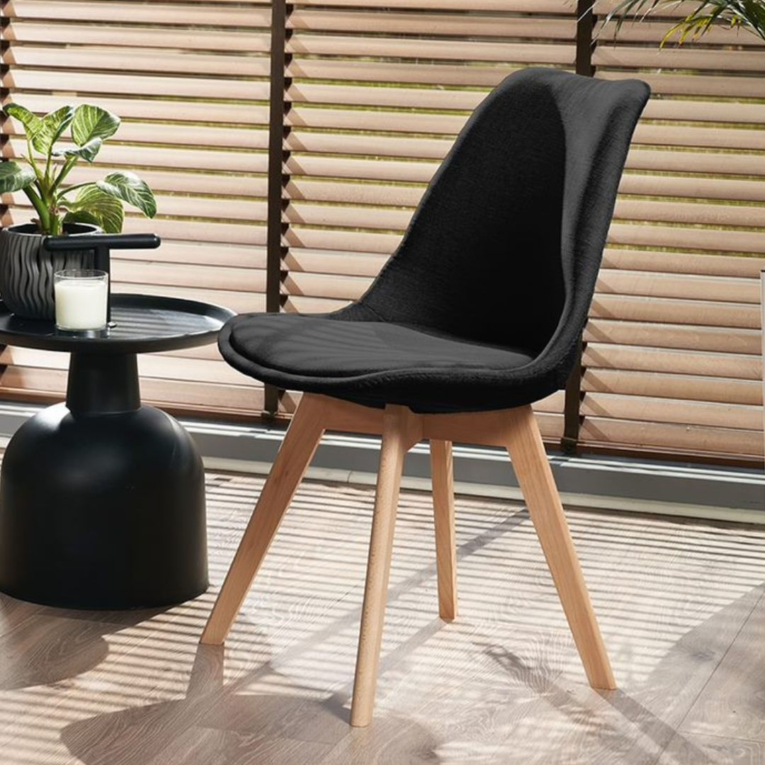 Scaun dining tapitat, ALTA, Jumi, din tesatura neagra si picioare lemn de fag — imaginea 3