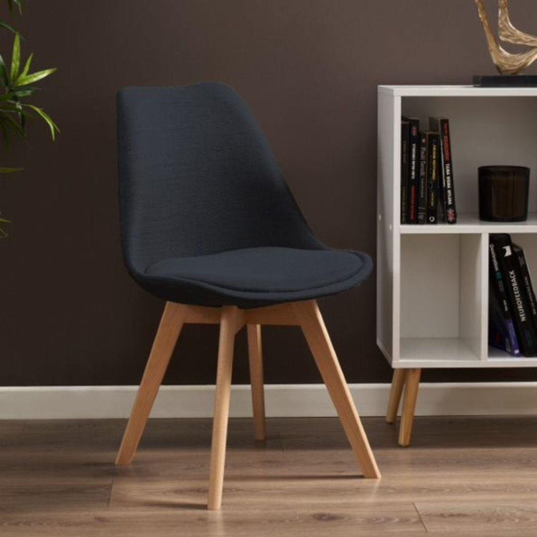 Scaun dining tapitat, ALTA, Jumi, din tesatura neagra si picioare lemn de fag — imaginea 5