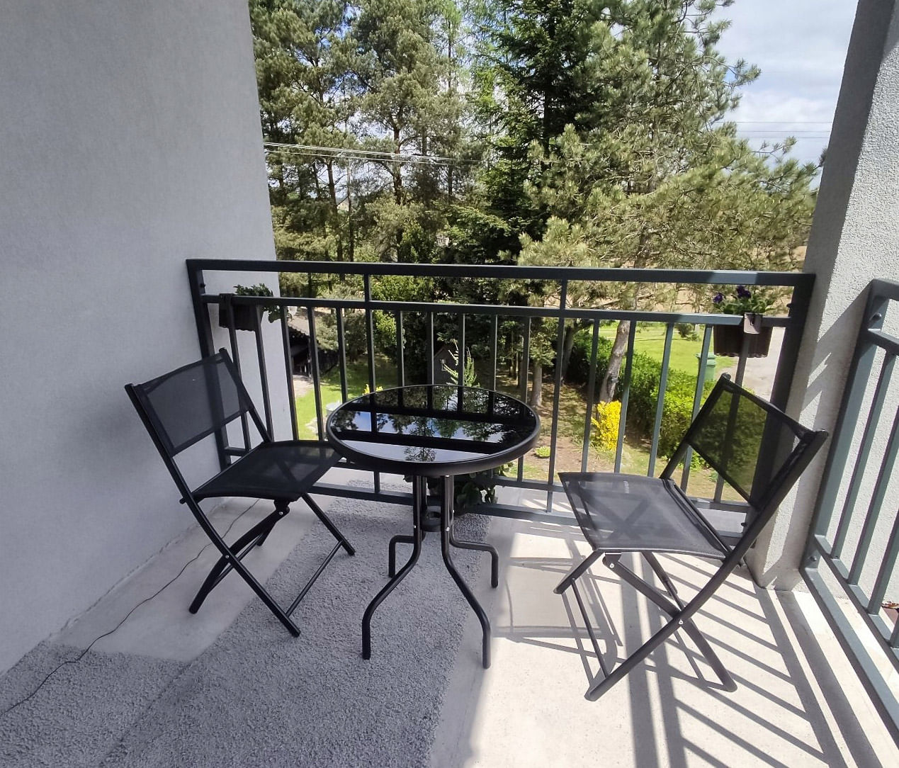Set mobilier gradina Sersimo Oneiro, 2 scaune pliabile, 1 masa, negru — imaginea 10