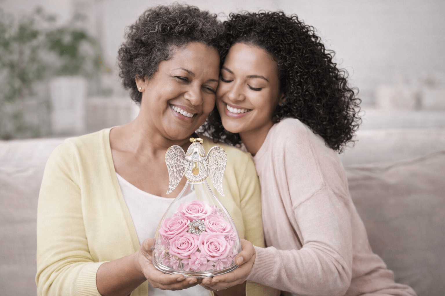 Inger cu 5 trandafiri eterni sub cupola de sticla, cadou romantic pentru iubita, sotie, mama, valentine’s day, roz - imagine 6