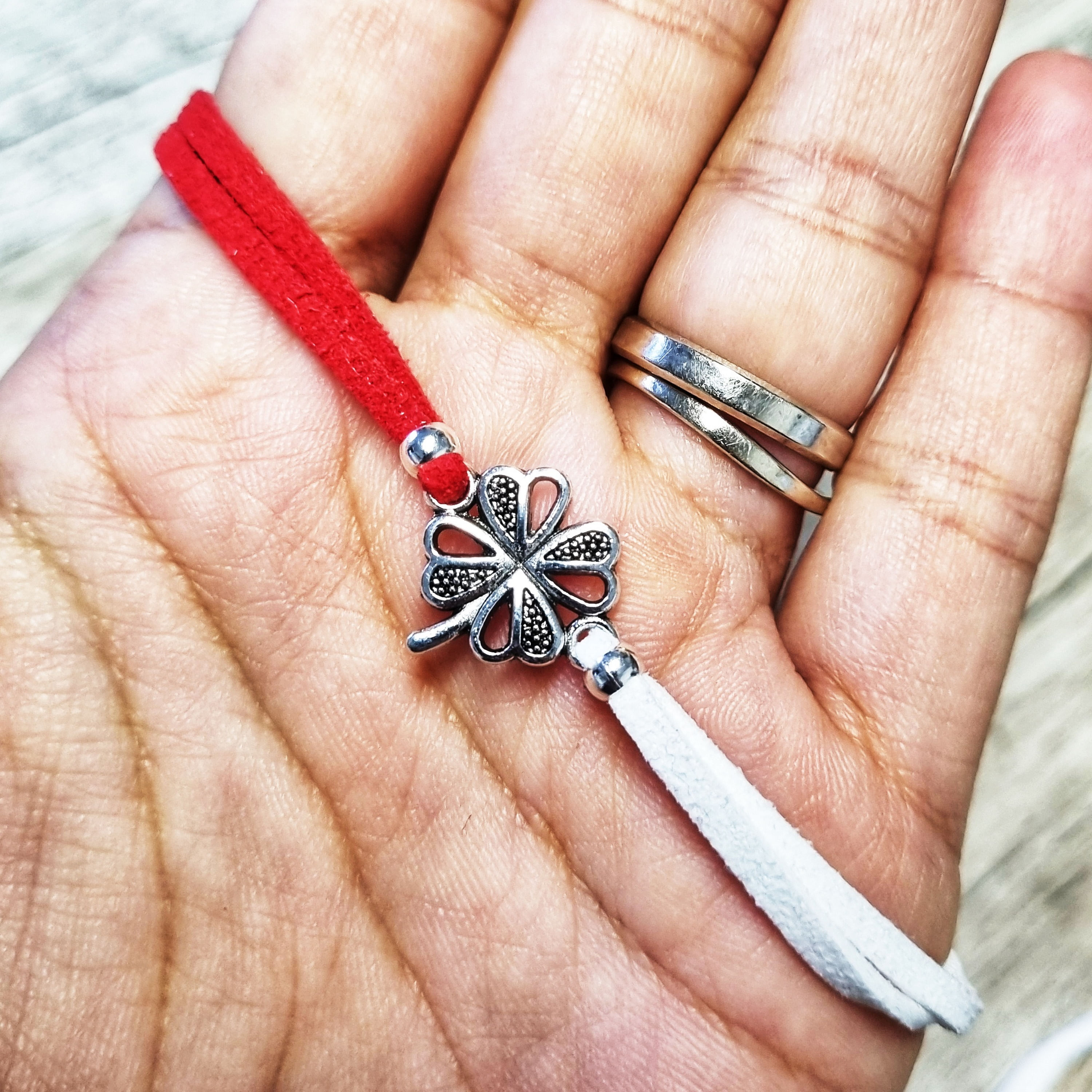 Martisor Bratara Trifoi cu patru foi stilizat, din piele intoarsa eco lucrata manual by Wild Bracelets - imagine 2