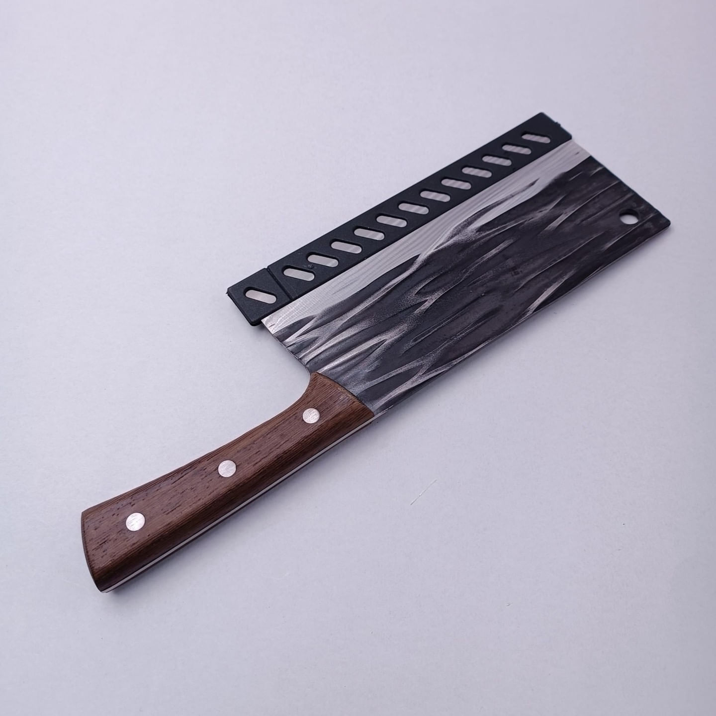 Cutit Tip Satar Pentru Transat si Feliat, Lama Forjata, Maner Nituit, Protectie Lama, Agatatoare, 31 cm — imaginea 4