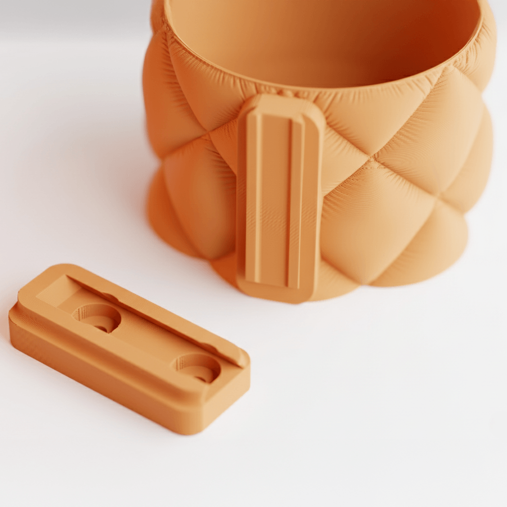 Ghiveci exclusivist de perete – Design Quilted Elegance, culoare Amber Glow, plastic PLA, 14cm inaltime, 14cm diametru — imaginea 3