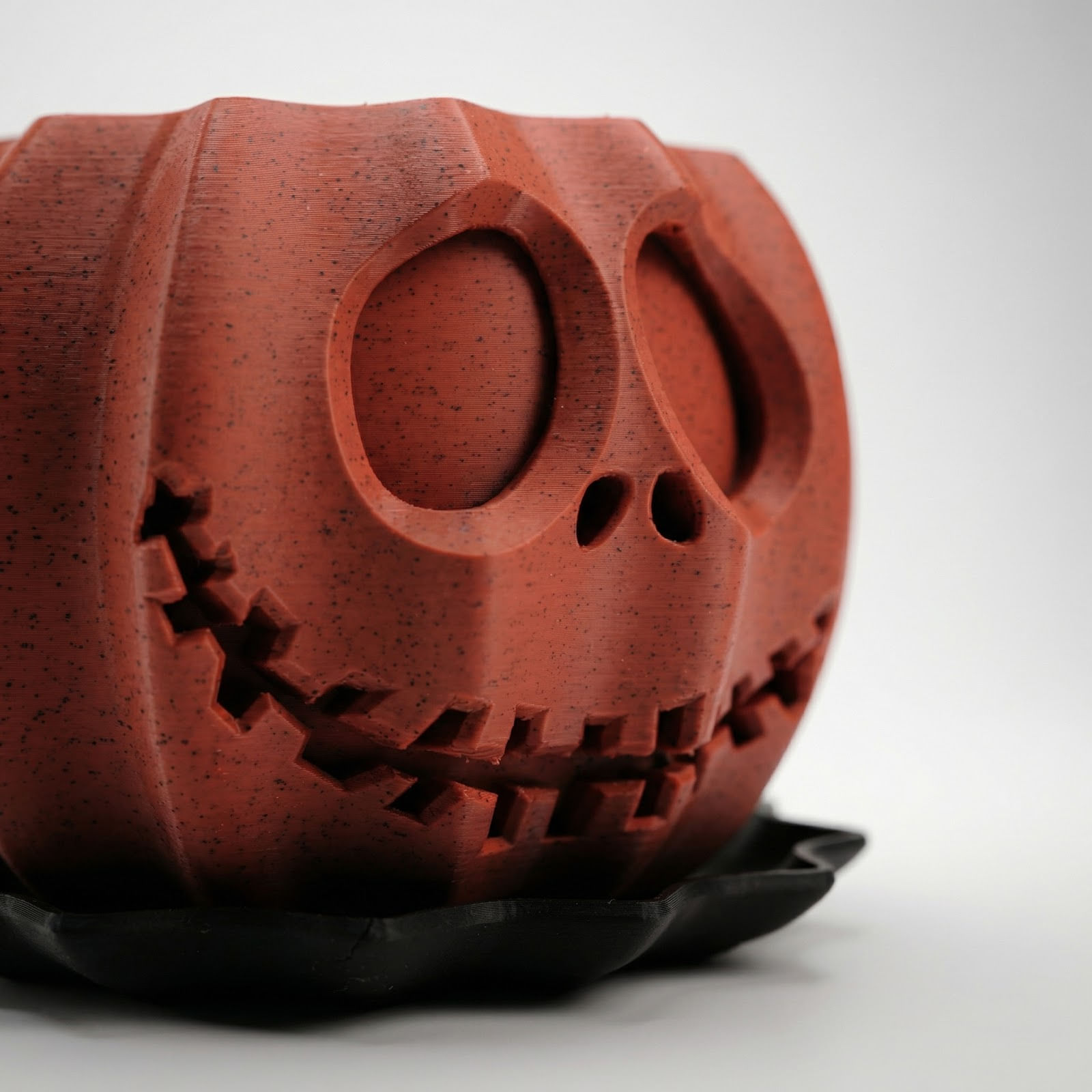 Ghiveci Decorativ Halloween cu Fata Sculptata, Rosu, 11 cm — imaginea 2