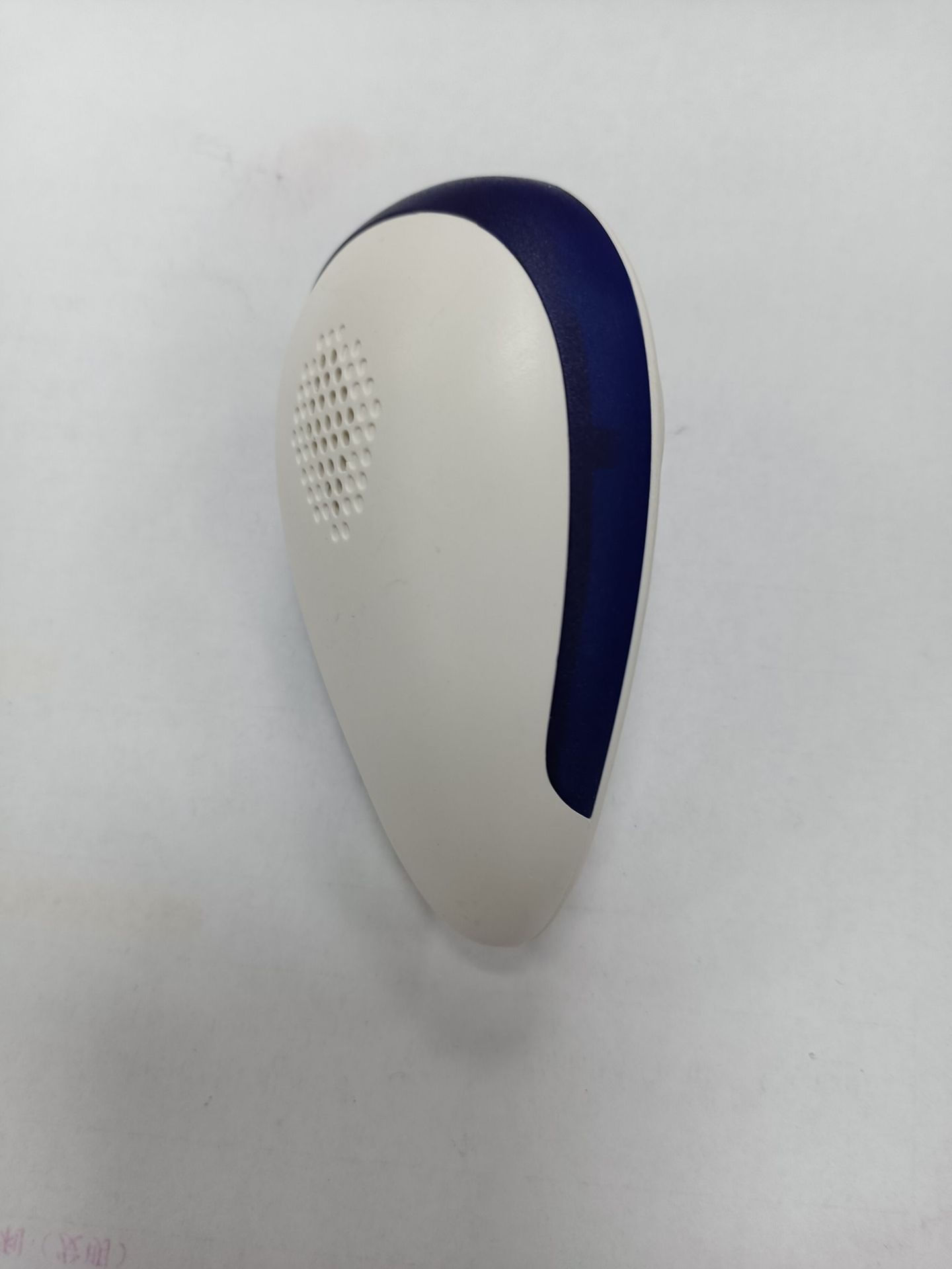 VU-TEK Dispozitiv ultrasonic anti-daunatori 3-65 kHz, 220V, pentru tantari, gandaci și rozatoare, carcasa ABS, alb/albastru. — imaginea 5