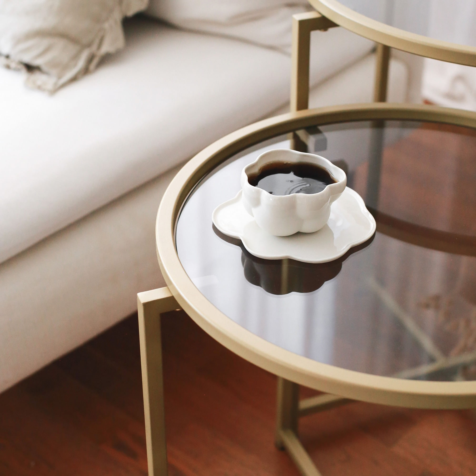 Set măsuțe cafea Hanah Home, metal, 50 x 50 x 50 cm, auriu/fume, 552NOS1421 — imaginea 8