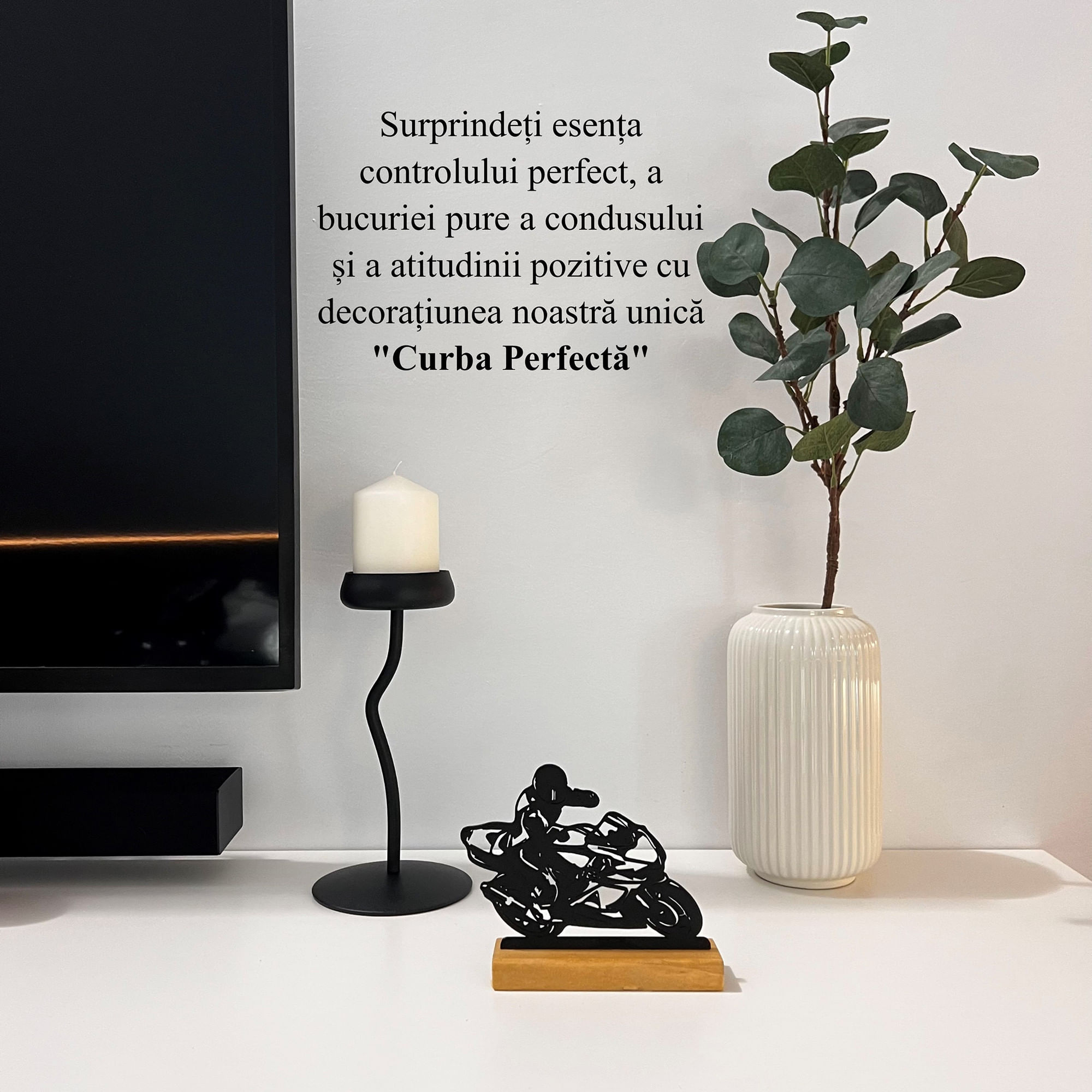 Decoratiune Casa, Motociclist – DECORADI®, Eco-friendly, Baza din Lemn Natural, Design Modern