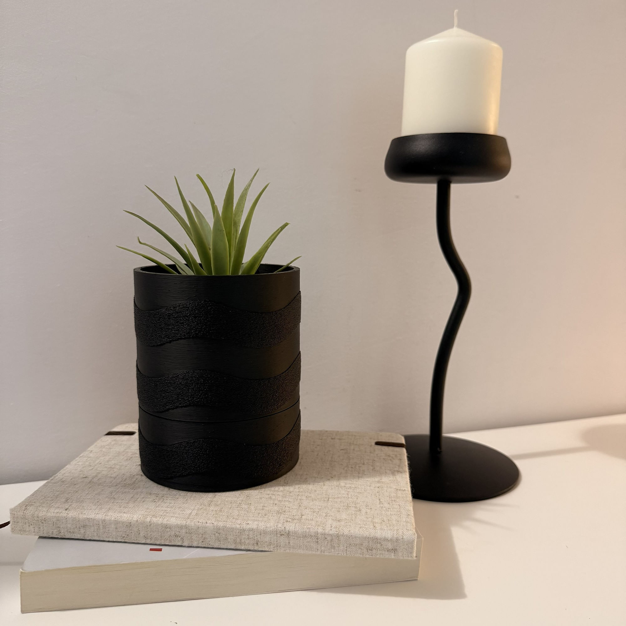Ghiveci pentru plante mici (planta nu este inclusa), Diametru intern 9 cm, Negru — imaginea 3