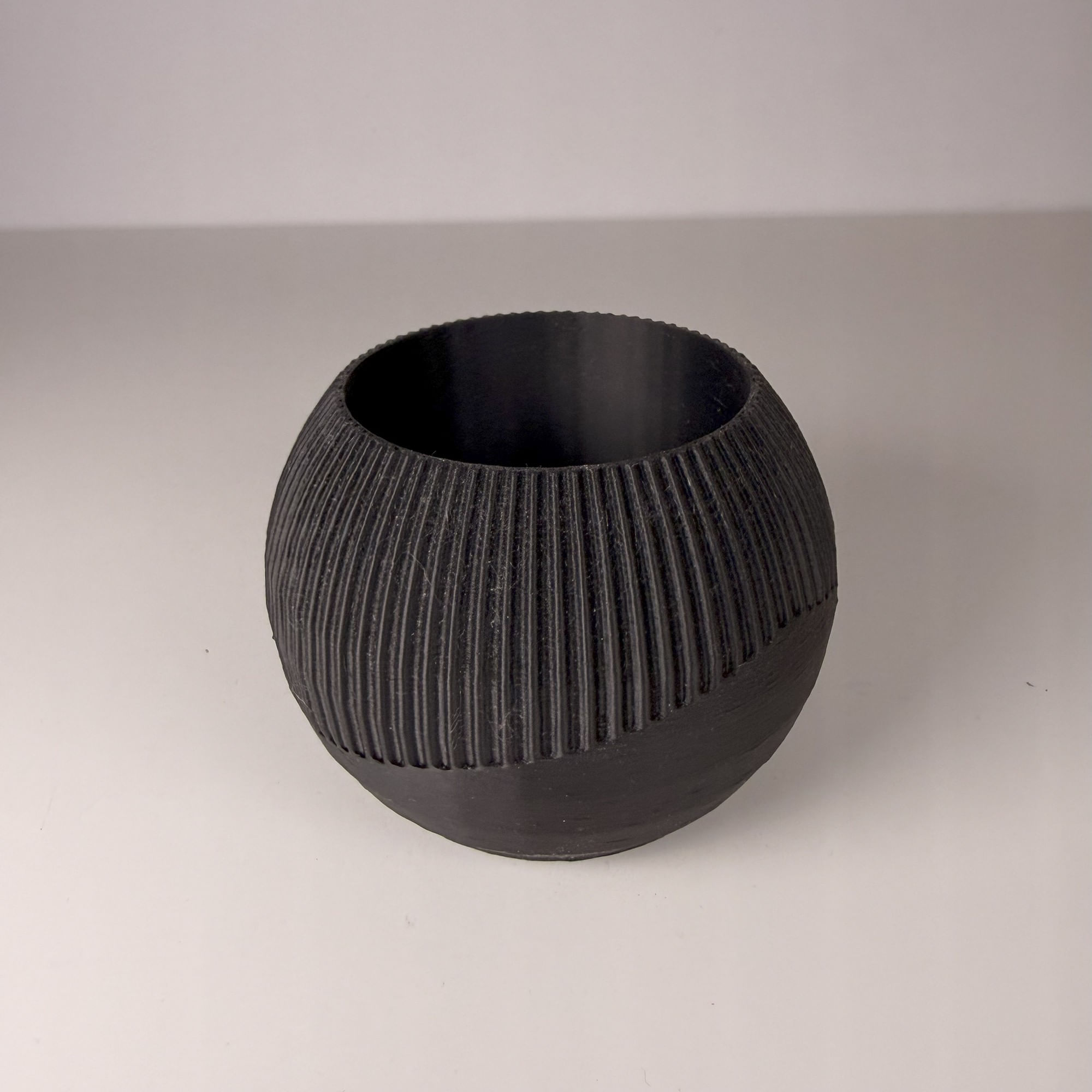 Ghiveci pentru plante mici (planta nu este inclusa), Diametru intern 6 cm, Negru — imaginea 4